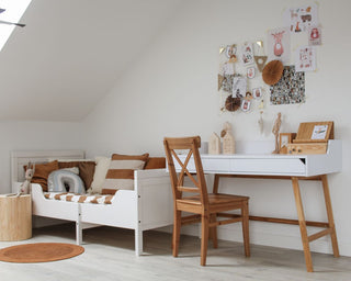 Kids room Desks and chairs